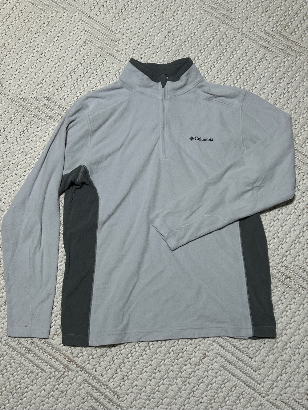 Columbia Light Gray and Dark Gray Half-Zip Fleece Pullover